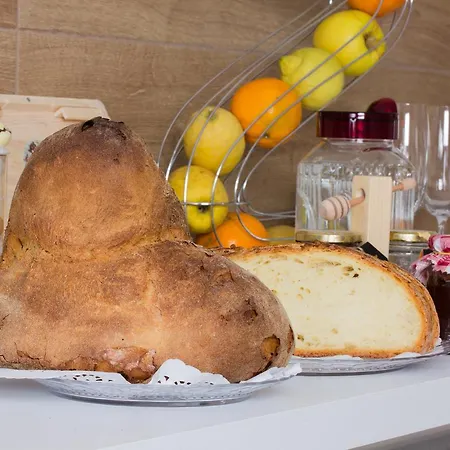 Bed and breakfast Latino 4*