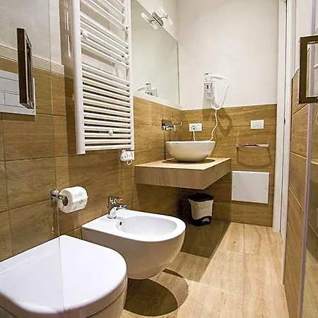 Latino Couette-café 4*